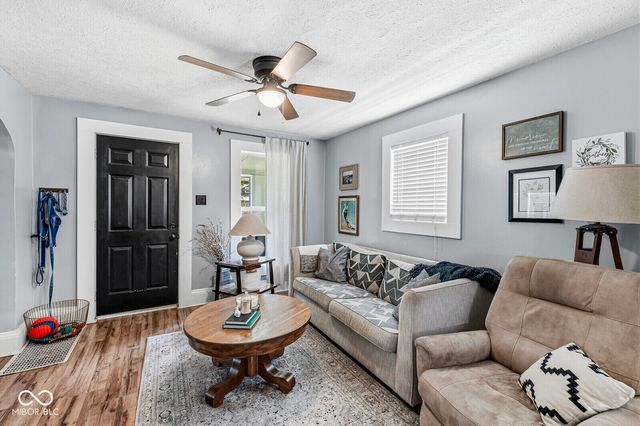 4706 Caroline Avenue, Indianapolis, IN 46205