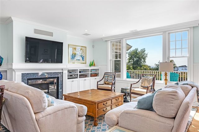 112 Avondale Road, Westerly, RI 02891