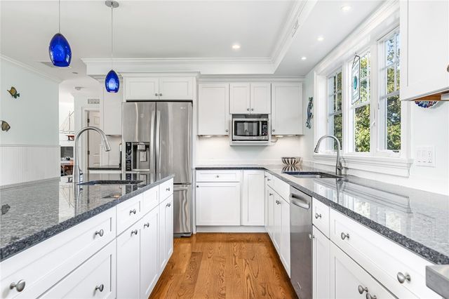 112 Avondale Road, Westerly, RI 02891