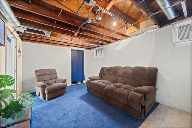 4156 W 161st Street, Cleveland, OH 44135