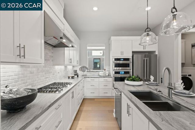 1108 Althea Terrace 3, Sunnyvale, CA 94086