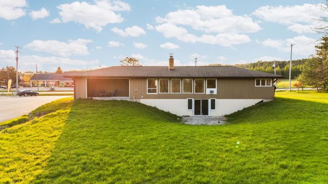 402 S Division, Bellaire, MI 49615