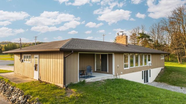 402 S Division, Bellaire, MI 49615