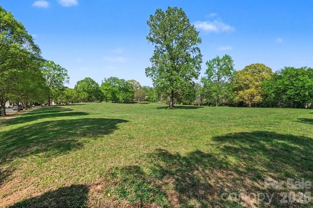 7833 Rolling Meadows Lane, Huntersville, NC 28078