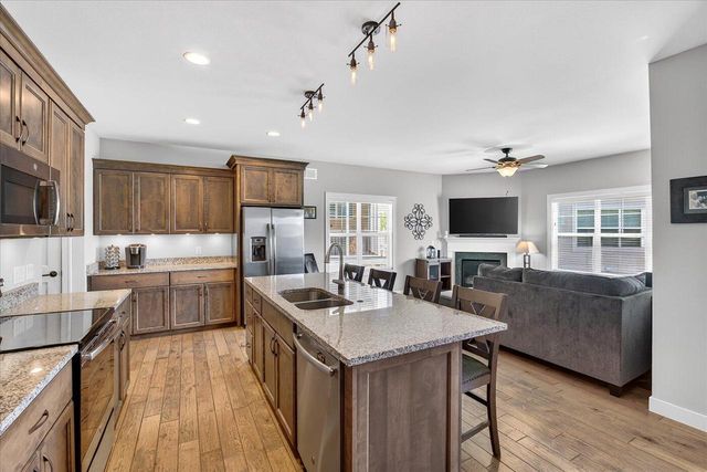 6754 Conservancy Plaza, De Forest, WI 53532