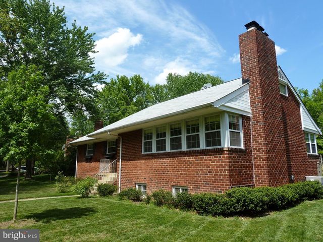 6801 WELLS PKWY, University Park, MD 20782