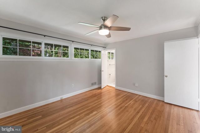 6801 WELLS PKWY, University Park, MD 20782