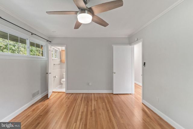 6801 WELLS PKWY, University Park, MD 20782