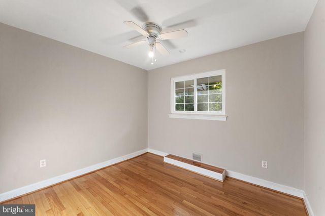 6801 WELLS PKWY, University Park, MD 20782