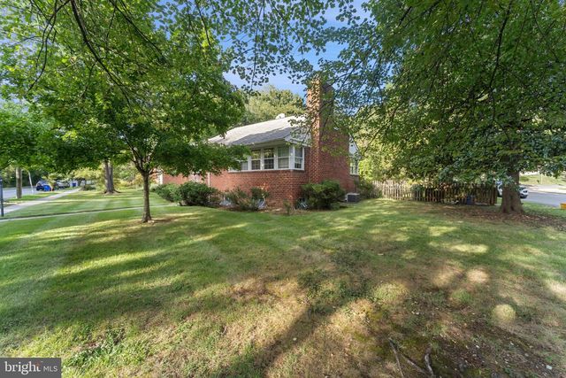6801 WELLS PKWY, University Park, MD 20782