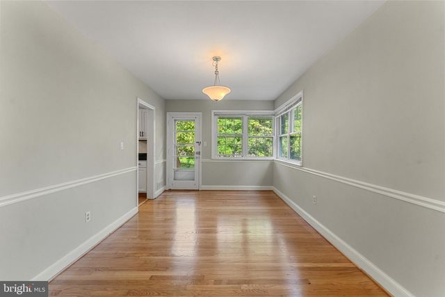 6801 WELLS PKWY, University Park, MD 20782