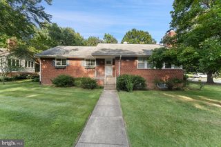 6801 WELLS PKWY, University Park, MD 20782