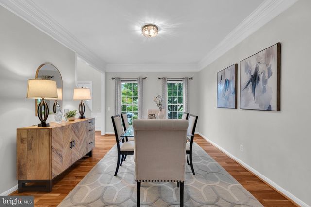 8622 LARKVIEW LN, Fairfax Station, VA 22039