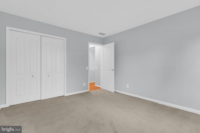 8622 LARKVIEW LN, Fairfax Station, VA 22039