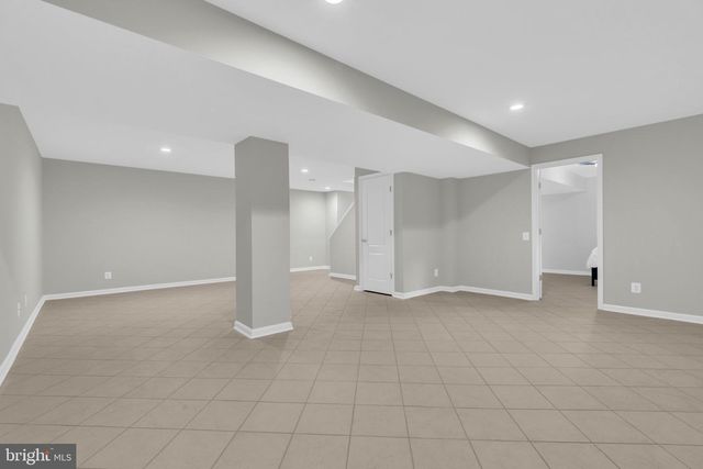 8622 LARKVIEW LN, Fairfax Station, VA 22039