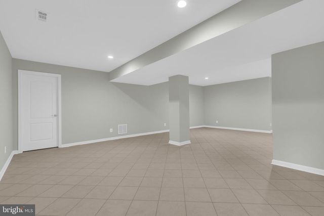 8622 LARKVIEW LN, Fairfax Station, VA 22039