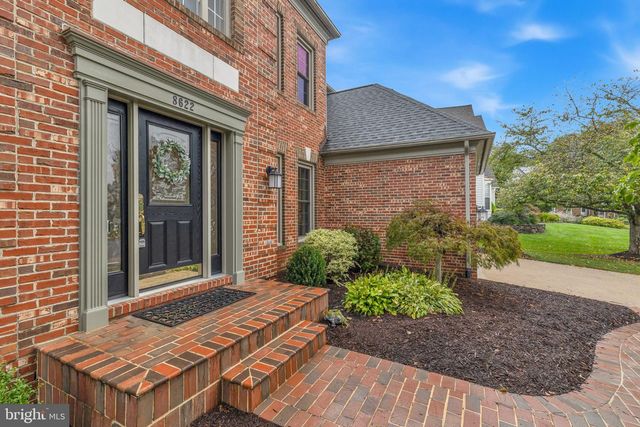 8622 LARKVIEW LN, Fairfax Station, VA 22039