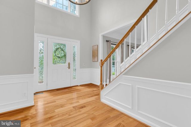 8622 LARKVIEW LN, Fairfax Station, VA 22039