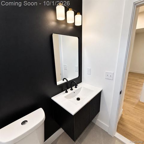21731 Edmunton Street, Saint Clair Shores, MI 48080