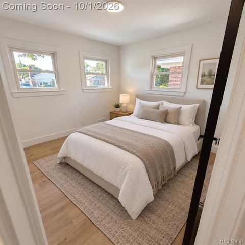 21731 Edmunton Street, Saint Clair Shores, MI 48080