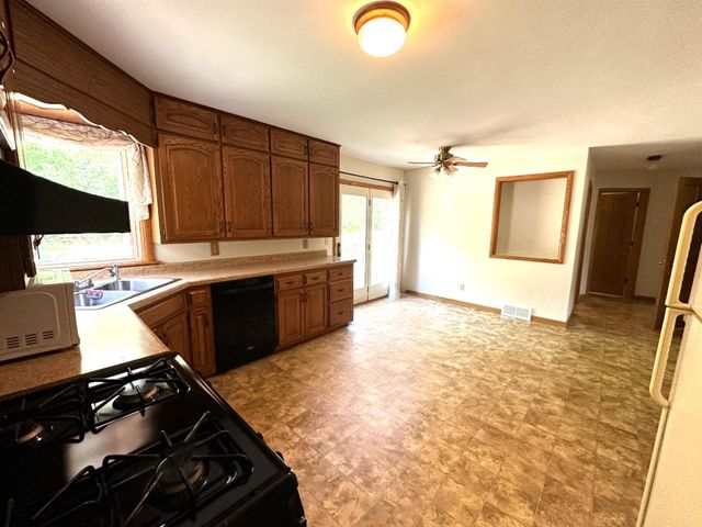 4011 GRIFFITH AVENUE, Wisconsin Rapids, WI 54494