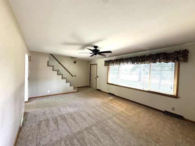 4011 GRIFFITH AVENUE, Wisconsin Rapids, WI 54494