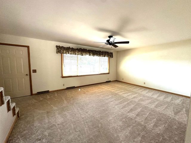 4011 GRIFFITH AVENUE, Wisconsin Rapids, WI 54494