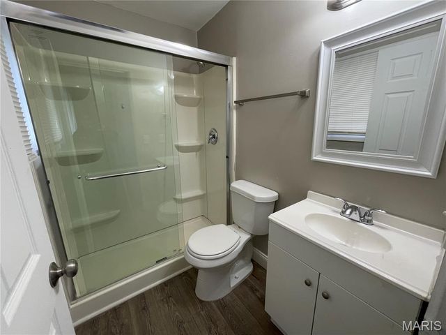 415 Waterford Drive, Florissant, MO 63033