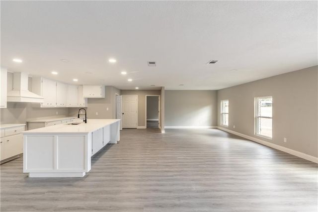 11250 Potter Tract Road, Grand Bay, AL 36541