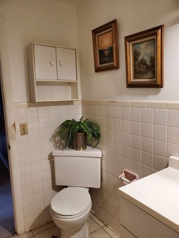 75-77 Orange St, Springfield, MA 01108