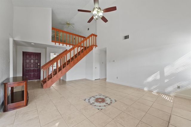 7715 Candlegreen Lane, Houston, TX 77071