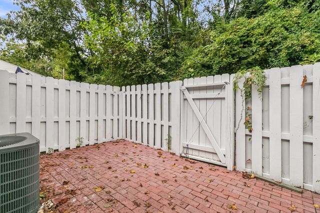 6239 Lucille Drive Drive 17-D, North Charleston, SC 29406