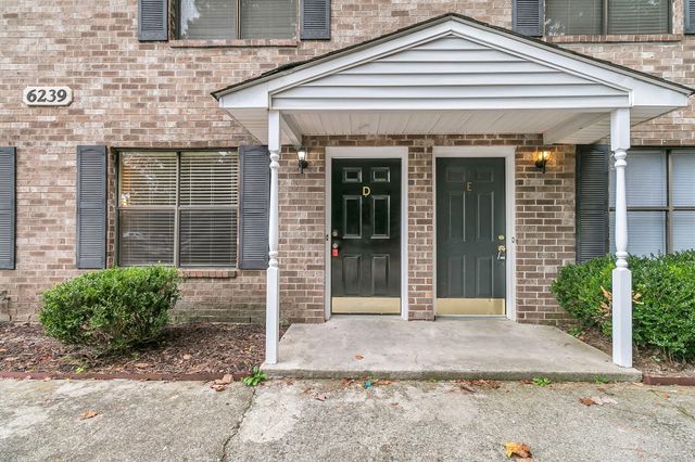 6239 Lucille Drive Drive 17-D, North Charleston, SC 29406