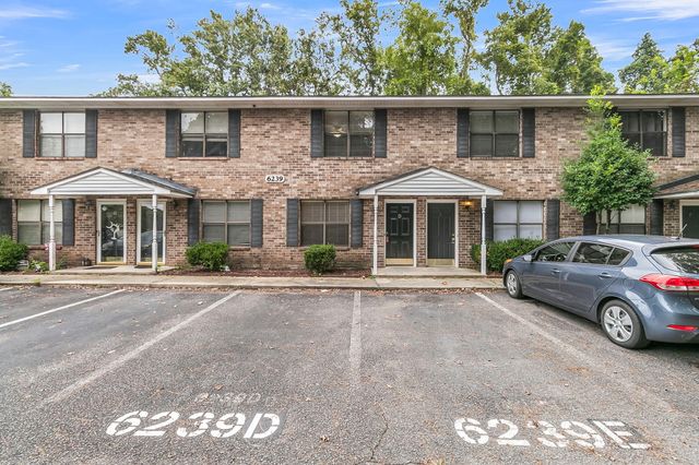 6239 Lucille Drive Drive 17-D, North Charleston, SC 29406