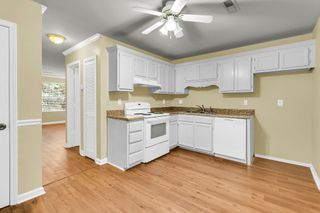 6239 Lucille Drive Drive 17-D, North Charleston, SC 29406