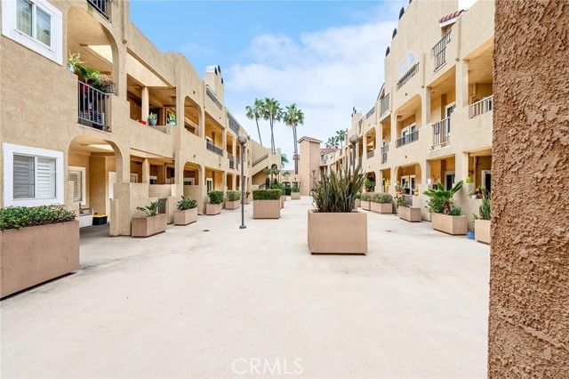 16912 Sims Lane 103, Huntington Beach, CA 92649