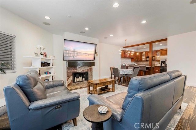 16912 Sims Lane 103, Huntington Beach, CA 92649