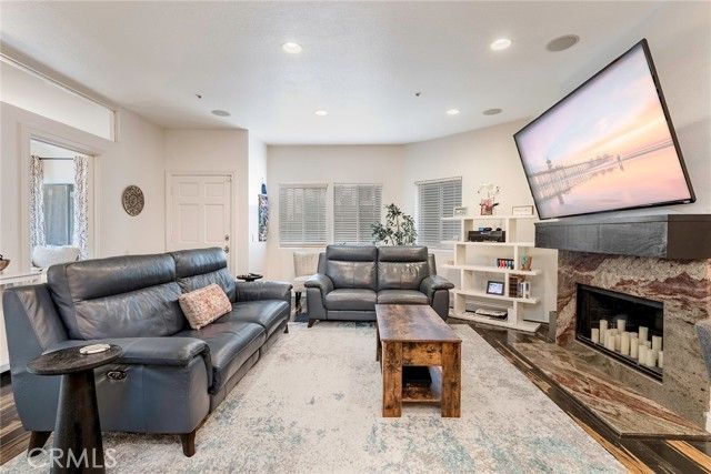 16912 Sims Lane 103, Huntington Beach, CA 92649