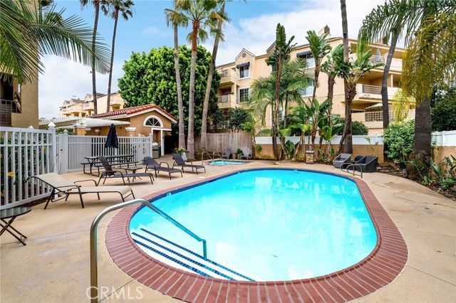 16912 Sims Lane 103, Huntington Beach, CA 92649