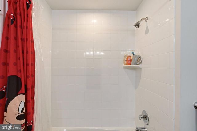 1452 FALCON LN, Chambersburg, PA 17202