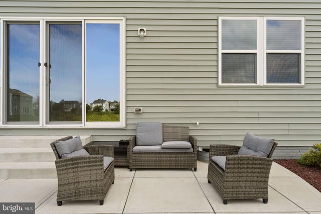 1452 FALCON LN, Chambersburg, PA 17202