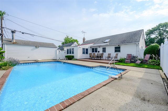 750 Durham Road, East Meadow, NY 11554