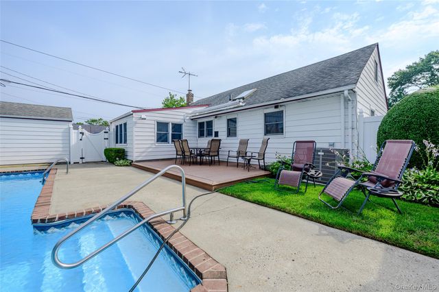 750 Durham Road, East Meadow, NY 11554