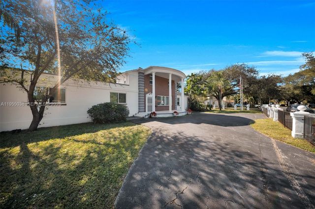 520 Morningside Dr, Miami Springs, FL 33166