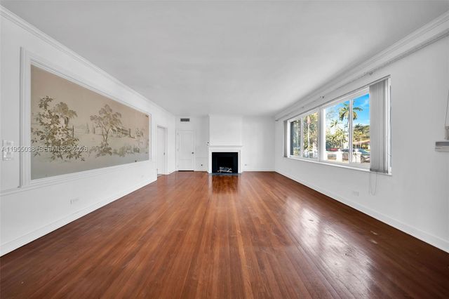 520 Morningside Dr, Miami Springs, FL 33166