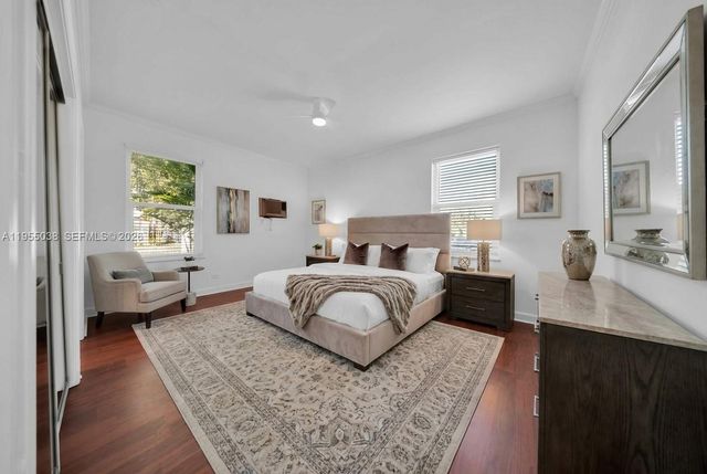 520 Morningside Dr, Miami Springs, FL 33166