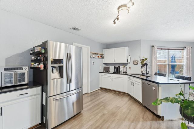 10824 Irish Glen Trail, Fort Worth, TX 76052