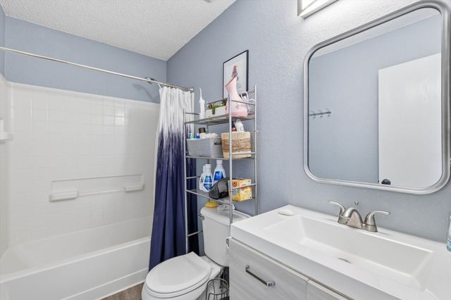 10824 Irish Glen Trail, Fort Worth, TX 76052