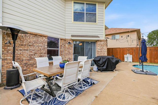 10824 Irish Glen Trail, Fort Worth, TX 76052