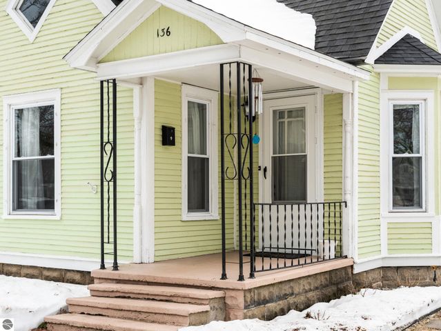 136 E Fifteenth Street, Traverse City, MI 49684